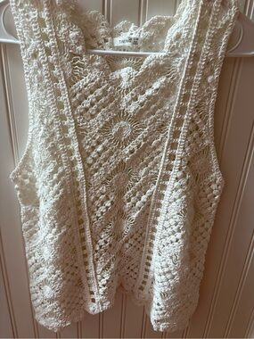TIMING Cream White Crochet Knit Tank Top